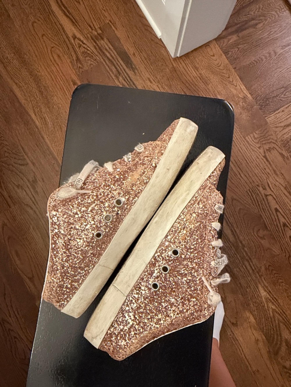 GOLDEN GOOSE Low-Top Sneakers in Rose Gold - Picture 4 of 4
